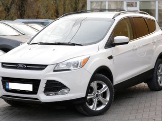 Ford Kuga foto 1