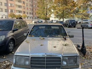 Mercedes Series (W124) foto 2