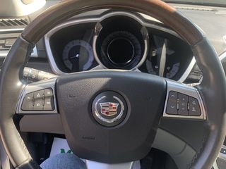 Cadillac SRX foto 17