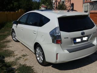 Toyota Prius + foto 6