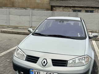 Renault Megane foto 2