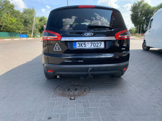 Ford S-Max foto 3