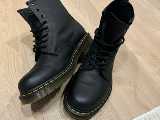 Dr Martens marimea 44 noi