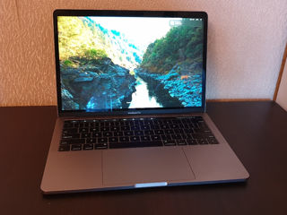 MacBook pro 2019 foto 2