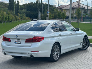 BMW 5 Series foto 4