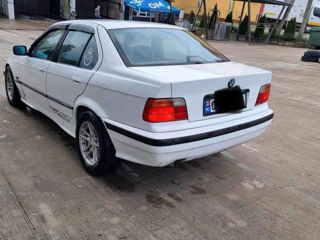 BMW 3 Series foto 3