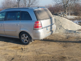 Opel Zafira foto 8