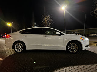 Ford Fusion foto 3