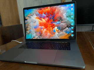 MacBook Pro 15 2019 foto 4