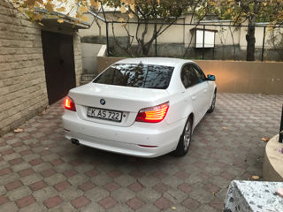 BMW 5 Series foto 3