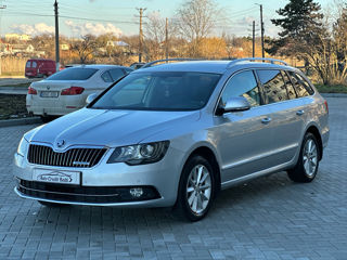 Skoda Superb foto 3