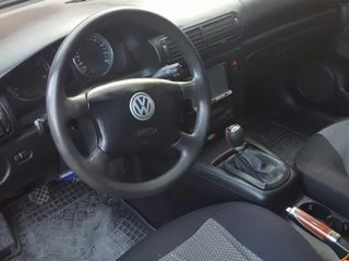 Volkswagen Passat foto 1