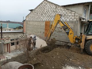 Turnam beton ,Săpăm pămînt ,scoatem steașca,demolam.. foto 14