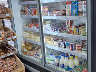 Se vinde frigidere, vitrine,  masa de marcaj.  Toate in stare ideală.  foto 5