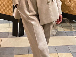Vând costum Massimo Dutti foto 3
