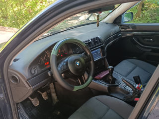 BMW 5 Series foto 3