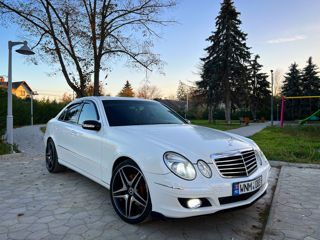 Mercedes E-Class