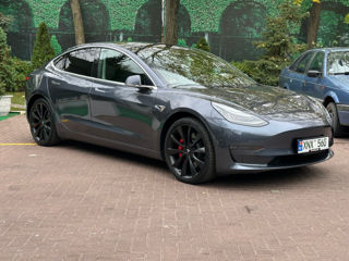 Tesla Model 3 foto 3