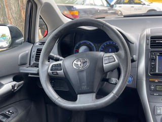 Toyota Auris фото 10