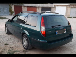 Ford Mondeo foto 2