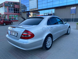 Mercedes E-Class foto 4