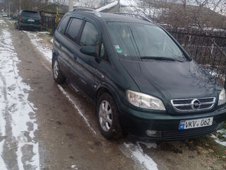 Opel Zafira foto 3