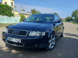 Audi A4 foto 1