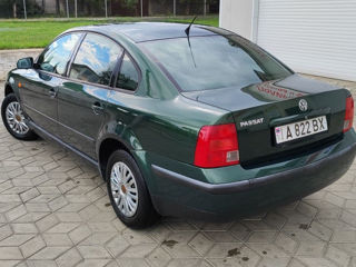 Volkswagen Passat foto 3