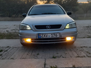 Opel Astra foto 2