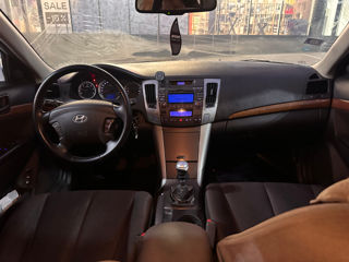 Hyundai Sonata foto 9