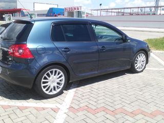 Volkswagen Golf foto 1