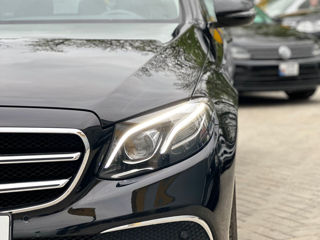 Mercedes E-Class фото 7