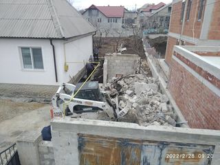 Снос старых домов и любых построек, вывоз  Demolarea caselor vechi, manual sau cu tehnica foto 3