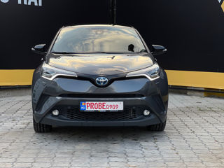 Toyota C-HR foto 2