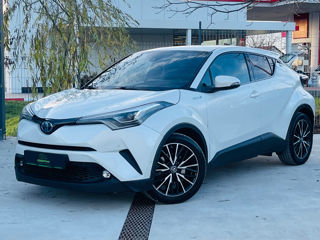 Toyota C-HR foto 2