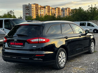 Ford Mondeo foto 6