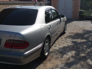 Mercedes E Class foto 4