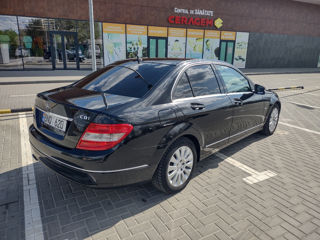 Mercedes C-Class foto 6