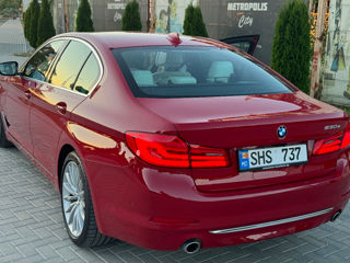 BMW 5 Series foto 3