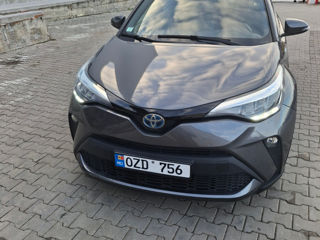 Toyota C-HR foto 3