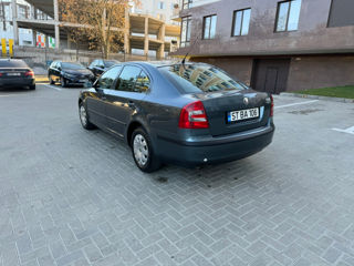 Skoda Octavia foto 3