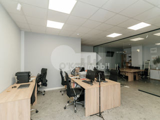 Sp. Comercial spre chirie, 95 mp, Centru, 2760 € !