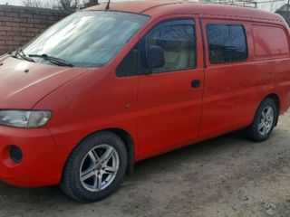 Hyundai H200 foto 2