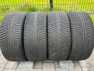 Michelin  285 40 22