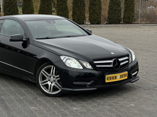 Mercedes E-Class Coupe foto 2