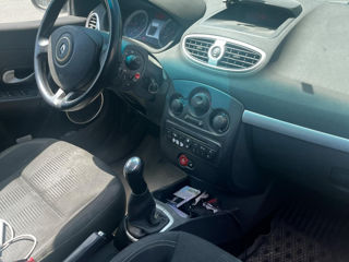 Renault Clio foto 5