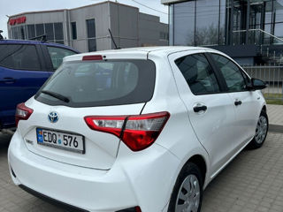 Toyota Yaris foto 10