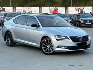 Skoda Superb foto 1