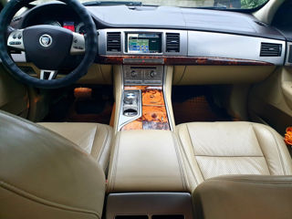 Jaguar XF foto 7