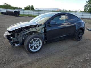 Tesla Model Y foto 10